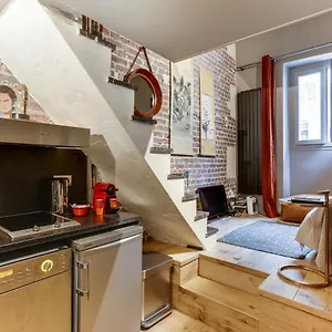 https://beautiful-apartment-28sqm-place-vendome-opera.fr-paris.fr