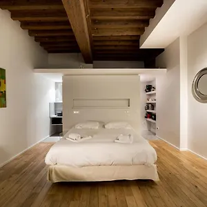 https://le-petit-change-fully-equipped-studio-in-the-heart-of.hotels-rhonealpes.com